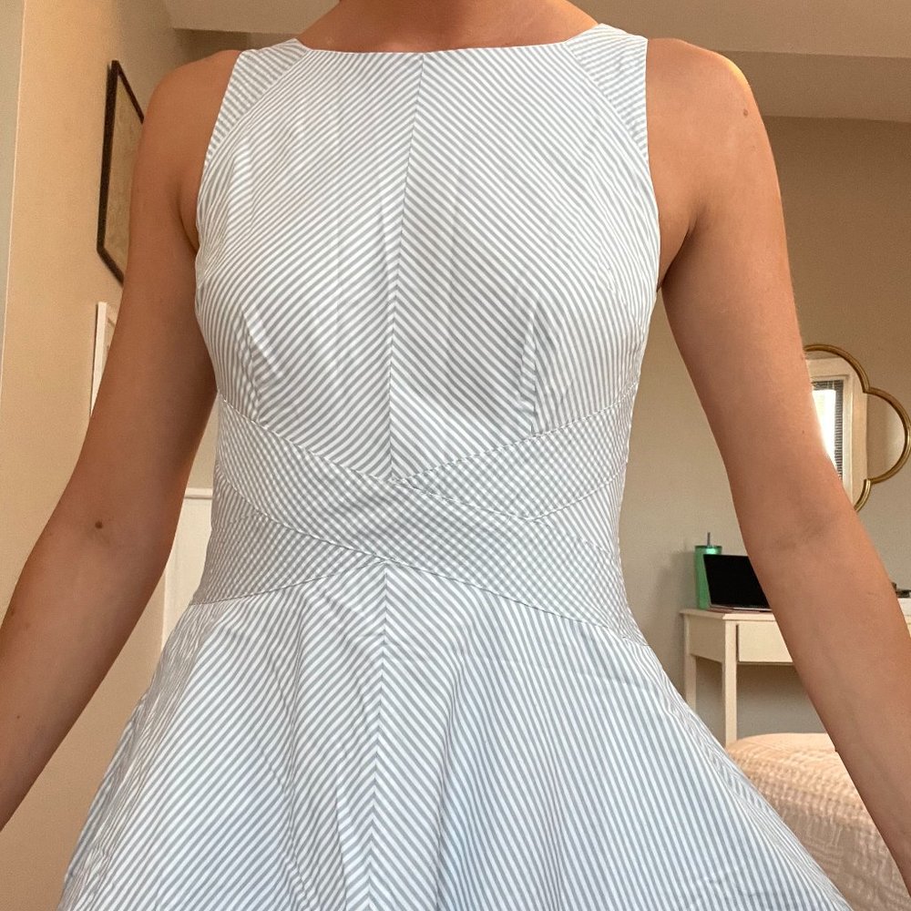 Anne Taylor Size 0 Midi Dress